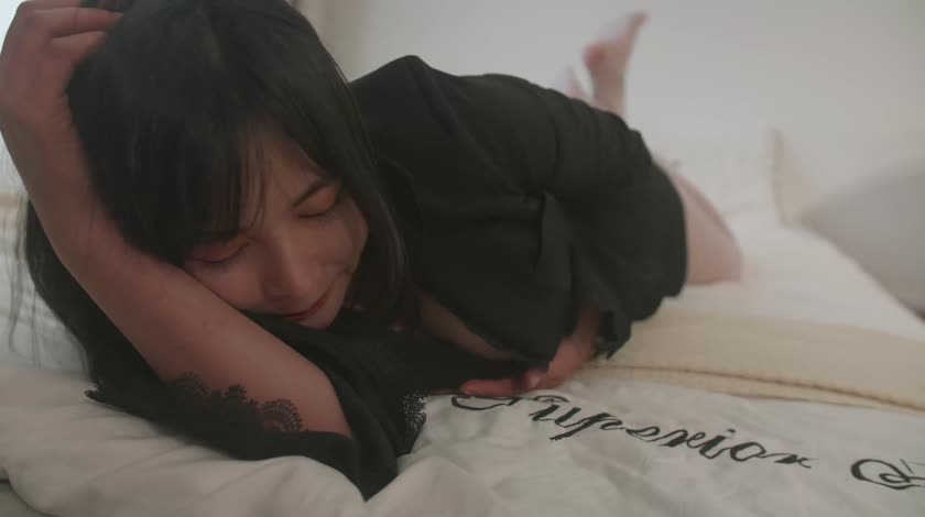 [Ligui丽柜]HD视频 2021.02.01 你的女友请签收 奈沐子