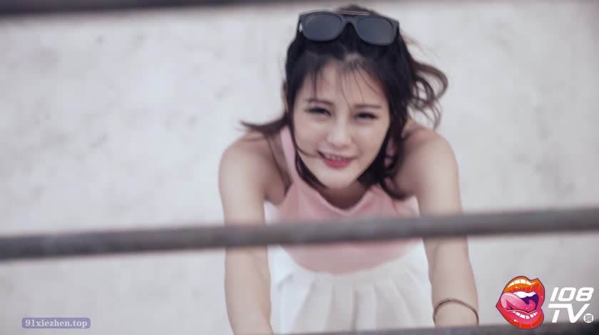 [108TV酱]王恩恩 - 胸前的一朵小花亮了