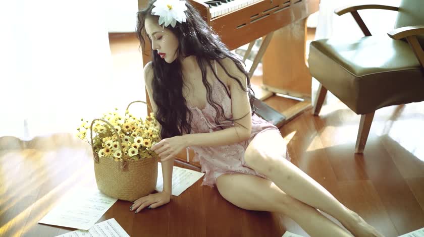 [YALAYI雅拉伊]视频 2019.01.14 V011《橘色的暖阳花》凉儿[1V／124M]