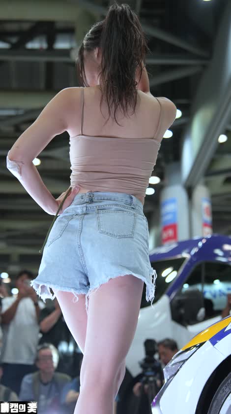 이희원 모델 오토살롱위크 2024, 240906 직캠13- (Lee Heewon model Auto Salon Week 2024, 240906 fancam13-)