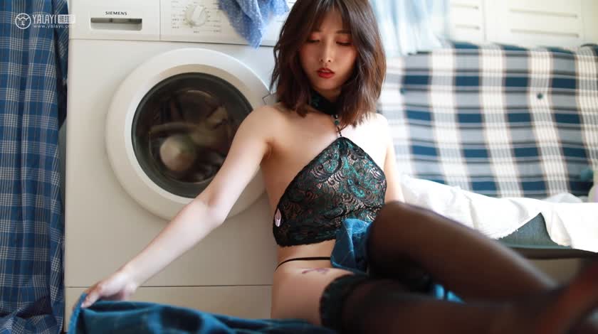 [YALAYI雅拉伊]视频 2019.09.20 V073《丝情袜意》佳佳[1V／138M]