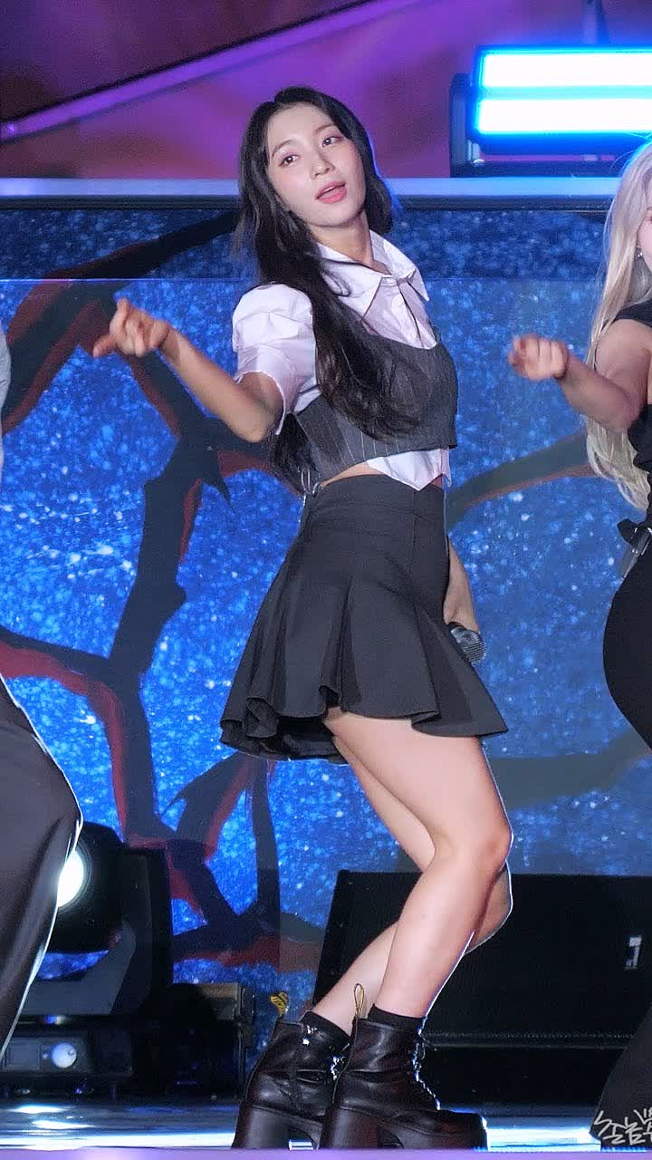 오마이걸 (Oh My Girl) - 불꽃놀이 (Remember Me) (유빈) 직캠 [한성백제문화제]