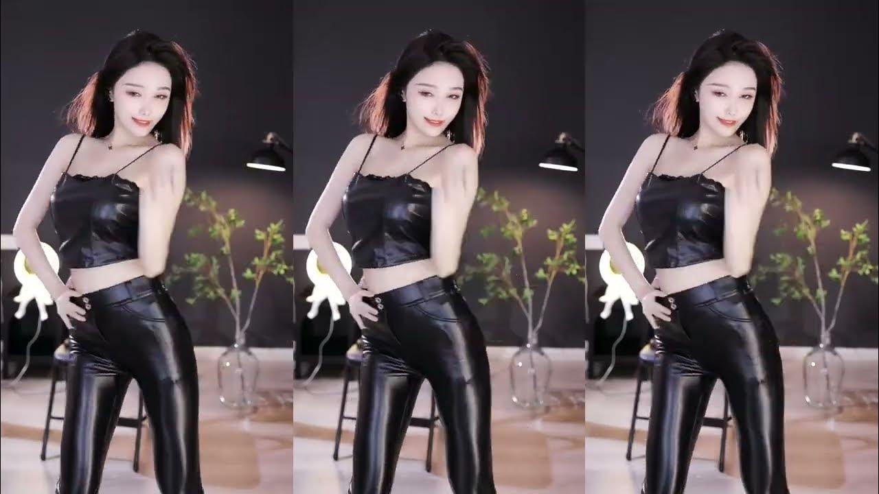 虎牙 清妍（现抖音金秀妍）黑色吊带紧身皮裤开火车撅臀吐舌痛苦面具表情舞