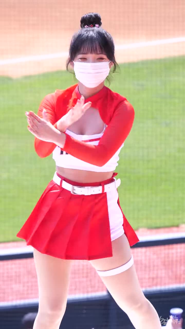 이다혜 치어리더 (aka 전주 불주먹) 응원모음 직캠 [잠실야구장]