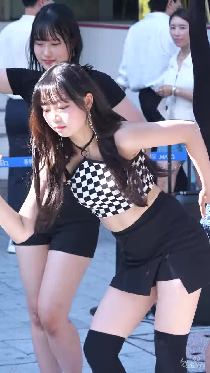 댄스팀 소울 (SOUL) - I CAN'T STOP ME (다솜) 직캠 [홍대 버스킹]